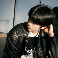 Trương Hàm Thụy//bé//