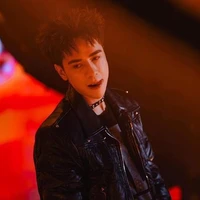 Q.Hùng