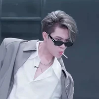 t/g khờ khạo -)