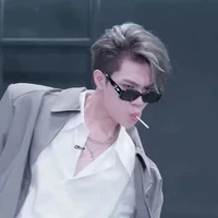 t/g khờ khạo -)