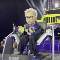 Trần Thiện Thanh Bảo ( b-ray)