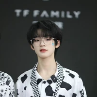 uông tuấn hy - h