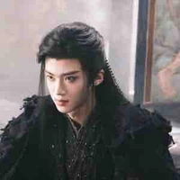 Ly Luân 