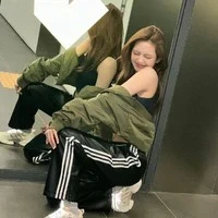 CHIQUITA ( cô )