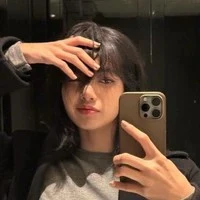 LALISA ( chị cô )