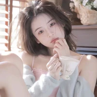 Hoàng Lam Tinh Nhiên