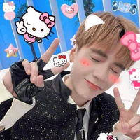 Nhỏ tg bị đẹp gái