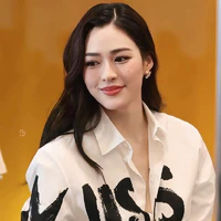 LingLing Sirilak Kwong(cô)