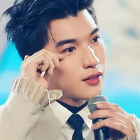 Trần Minh Hiếu - HIEUTHUHAI