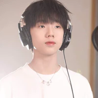 Nhiếp Vĩ Thần