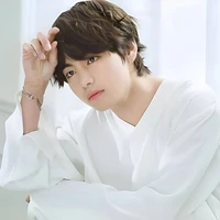 Kim Taehyung/em/