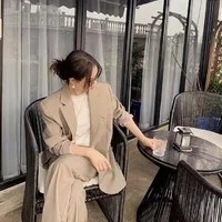 Yến Hoàng Ly-mẹ n9