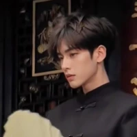 Võ Văn Tiến ( anh )