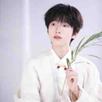 Nhiếp Vĩ Thần