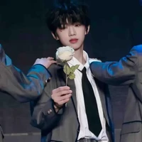 Trương Hàm Thụy