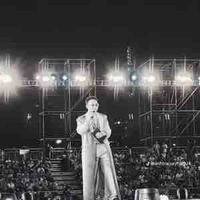 Thầy hiệu trưởng 