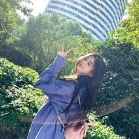 HOT GIRL CỦA TRƯƠNG