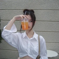 Jane Ramida ( cô )