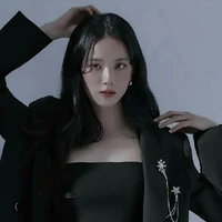 Cô Soo (Hiệu Trưởng)