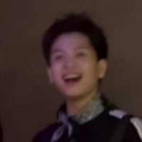 Nhật Hoàng.
