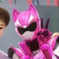 Lucy //hiền lành//