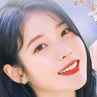 la jieun Manoban ( chị của cô)