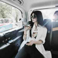 Chị Quản lý