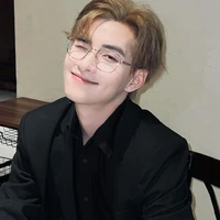 Hùng Huỳnh:HHH