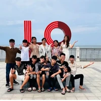 cả team 