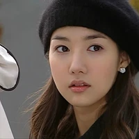 Kang Yoo Mi