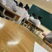 các bạn khác
