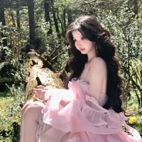 Huỳnh Mai Nguyệt<nữ9>