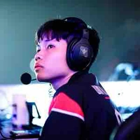 Tấn Đạt ( Cyrus)