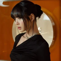 Lisa(cô)
