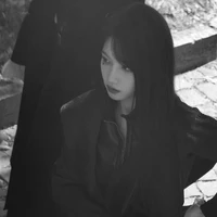 Tống Hân Nhiễm - Cô