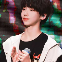 Nhiếp Vĩ Thần