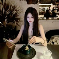 Hwang Y/n