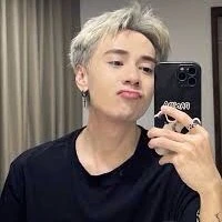 Quang Hùng mát tơ đi