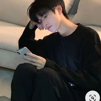 Dư Tuấn Hưng.
