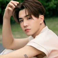 Perth Tanapon - hắn