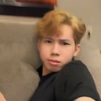 Nguyễn Hữu Đạt//Phoenix, Lỏ//