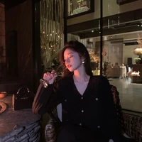 Lê Thiên Hoa ( Mẹ Q. A) 