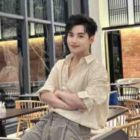 Hùng Huỳnh