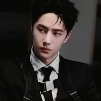 Vương Nhất Bác_Học Trưởng