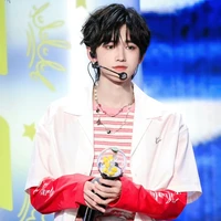 Tống Á Hiên 🐬