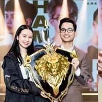 Trung Hiếu | Titan