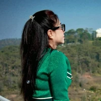 T.Giả