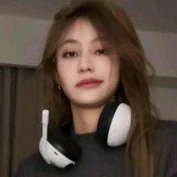 viên nhất kì/ cô/