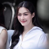 Lingling Sirilak Kwong _cô_