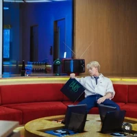 Trần Phong Hào ( Nicky)